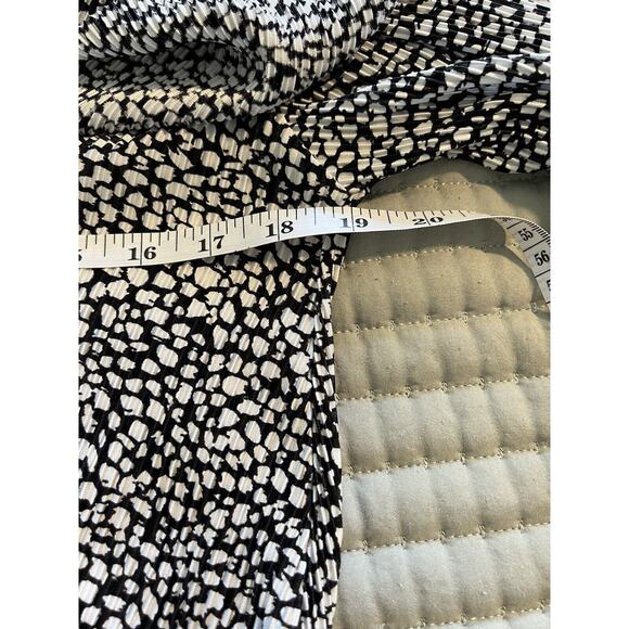 Zara Blouse Women's Size Small Ruffle Neck Crop Long Sleeve Boho Black & White - Picture 8 of 9